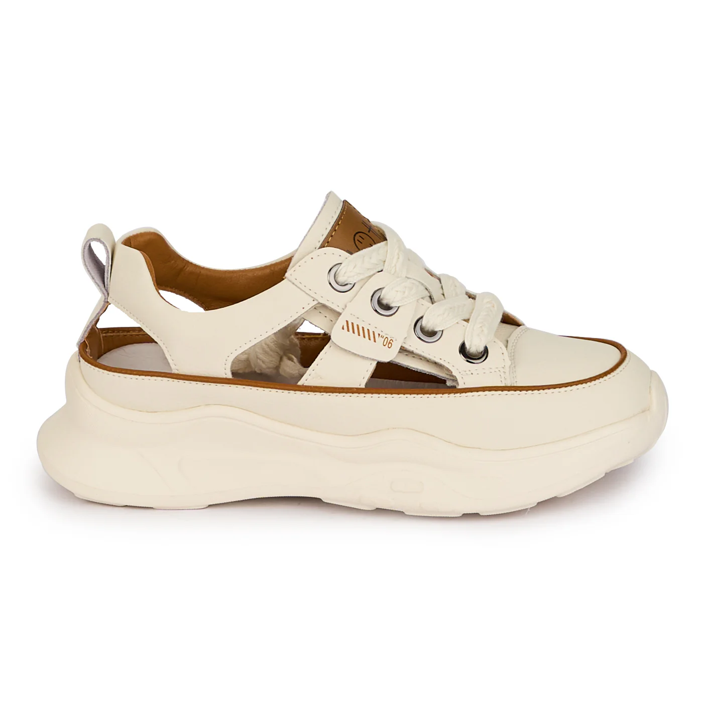 Pantofi casual dama din piele naturala alba decupati lateral 18246