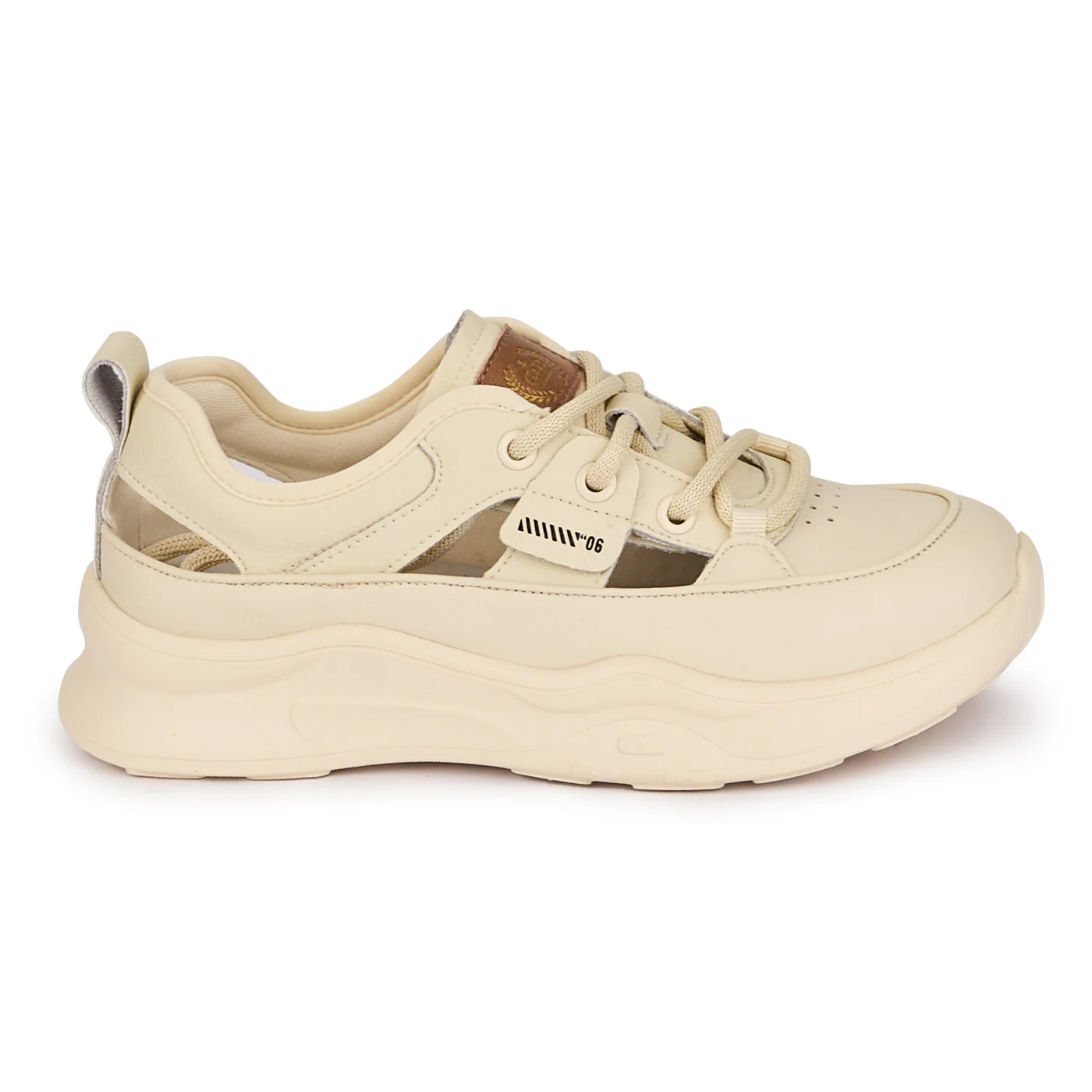 Pantofi casual dama din piele naturala crem decupati lateral 18242