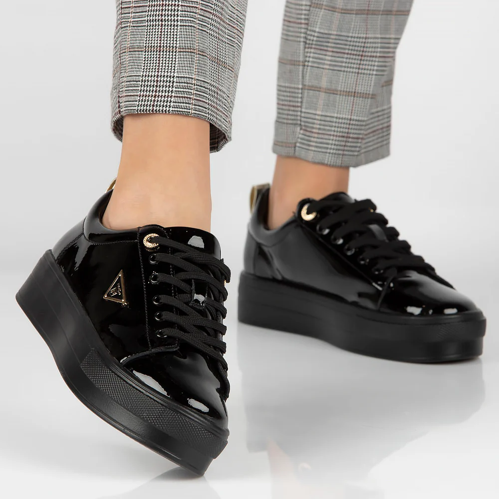 Pantofi dama casual din piele naturala neagra lac 13959